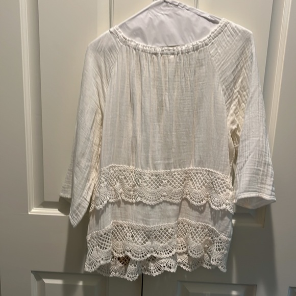 Women’s blouse. Off white. Large. Lovestitch brand - Picture 3 of 3